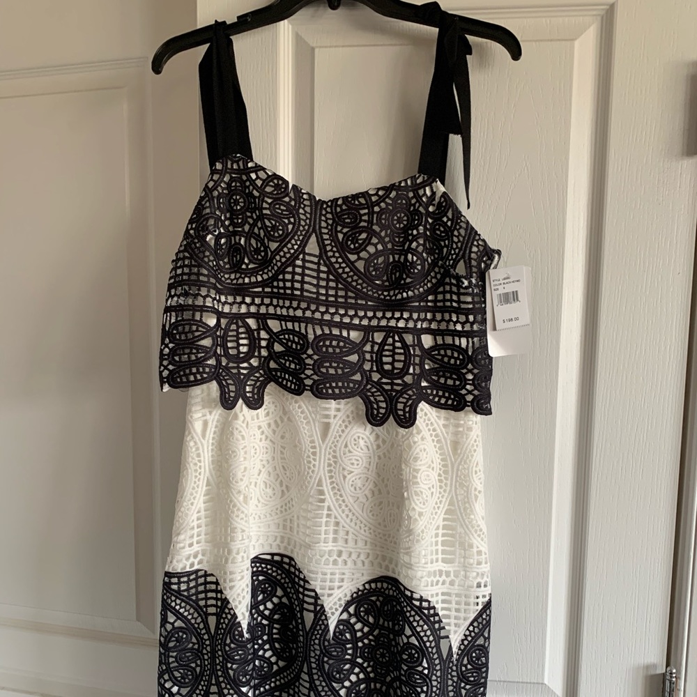 BNWT COCKTAIL DRESS W/lace Detail